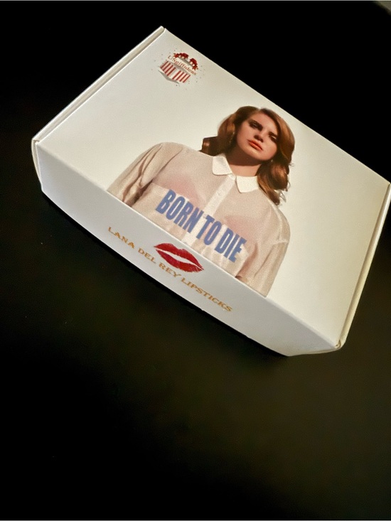 Lana Del Rey Other - LANA DEL REY Born To Die Lipstick Set - White Collector Box
